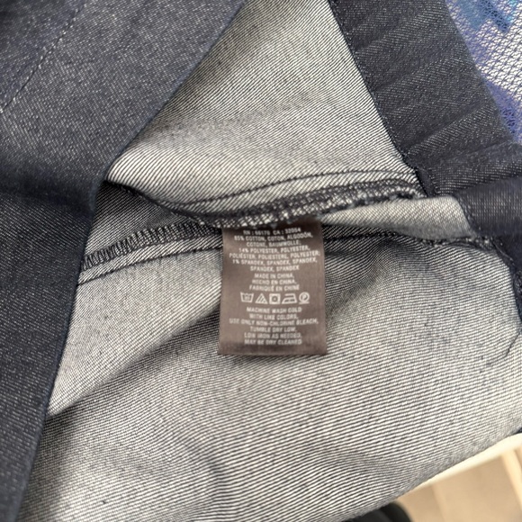 Flattering Tie Front Denim Dress - Picture 8 of 8